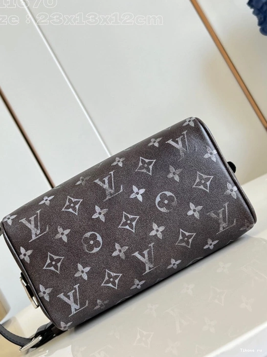Cheap KIT VUITTON bag-23*13*12CM LOCKER LOUIS DOPP 0802